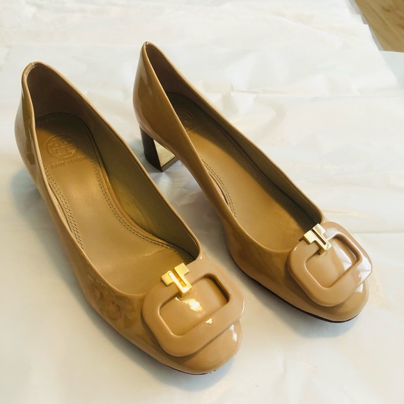 Tory Burch Shoes - ❤️SOLD❤️TORY BURCH T Ring Flats Soft Patent Leather Camellia Pink NUDE